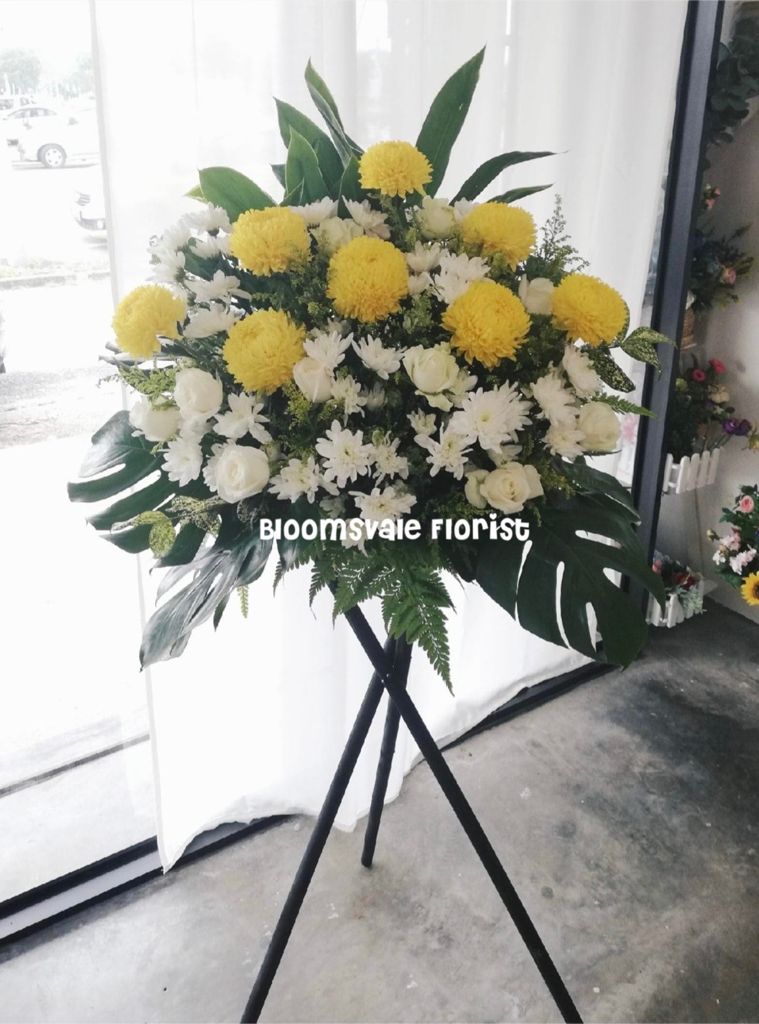 Sympathy & Condolence Flowers Free Same Day Delivery In KL